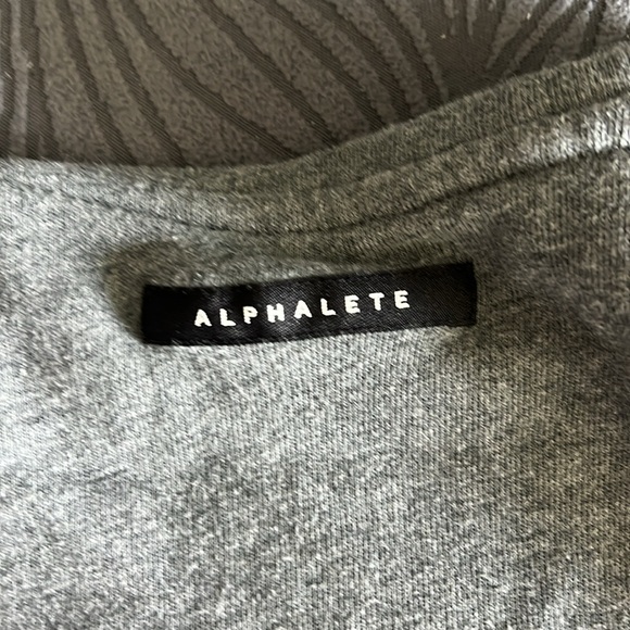Alphalete distressed tee - Picture 2 of 2